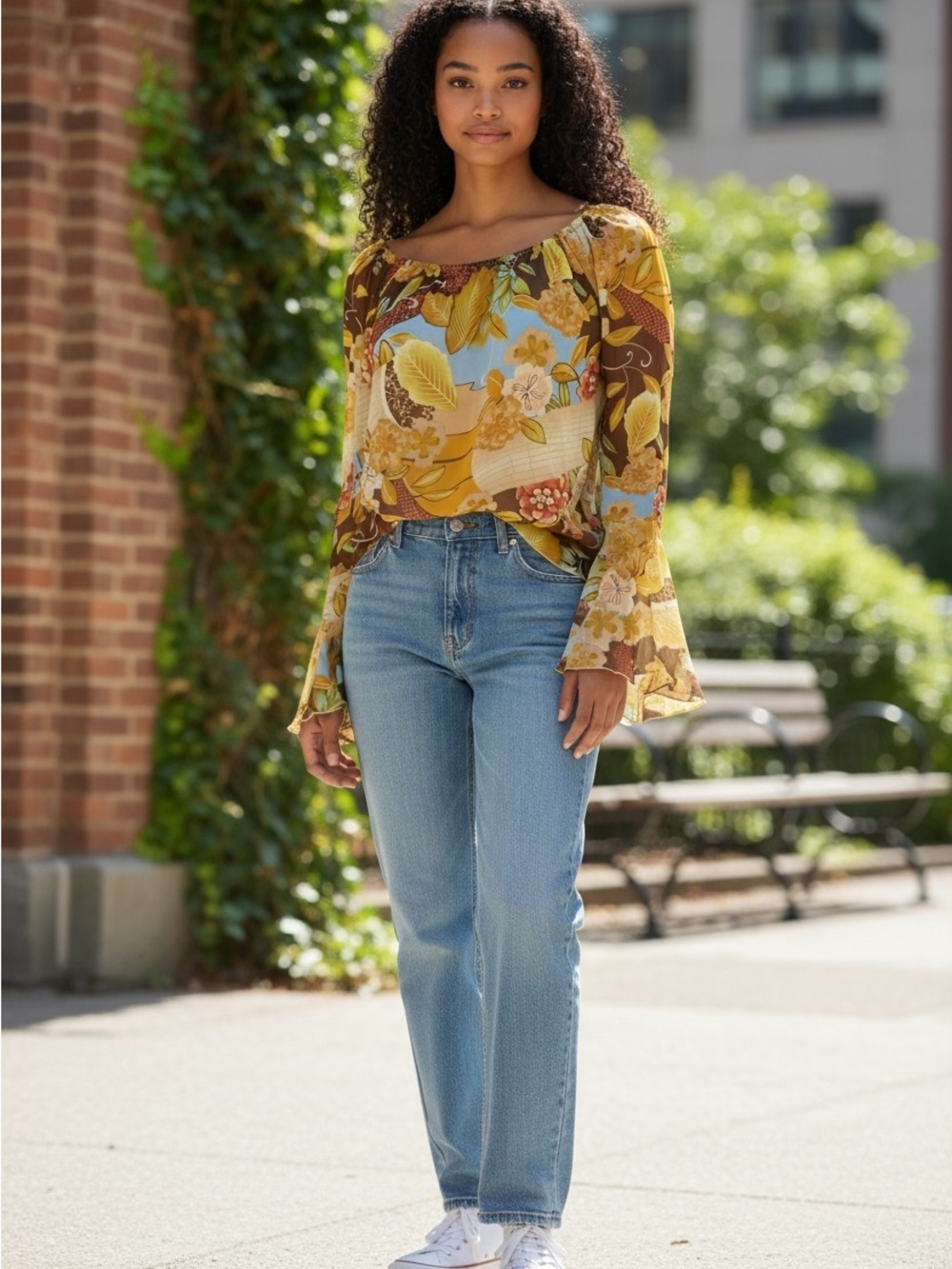 3/$30 ☀️ Toska Y2K Flare Sleeve Brown Multicolor Blouse